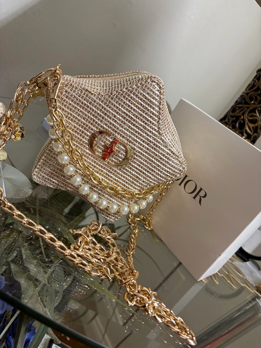Dior - Picture 4 of 10